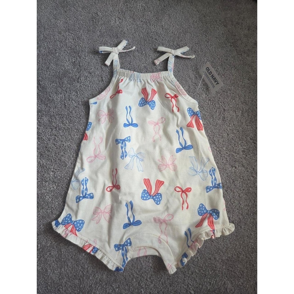 Old navy baby girl romper 18-24 mos